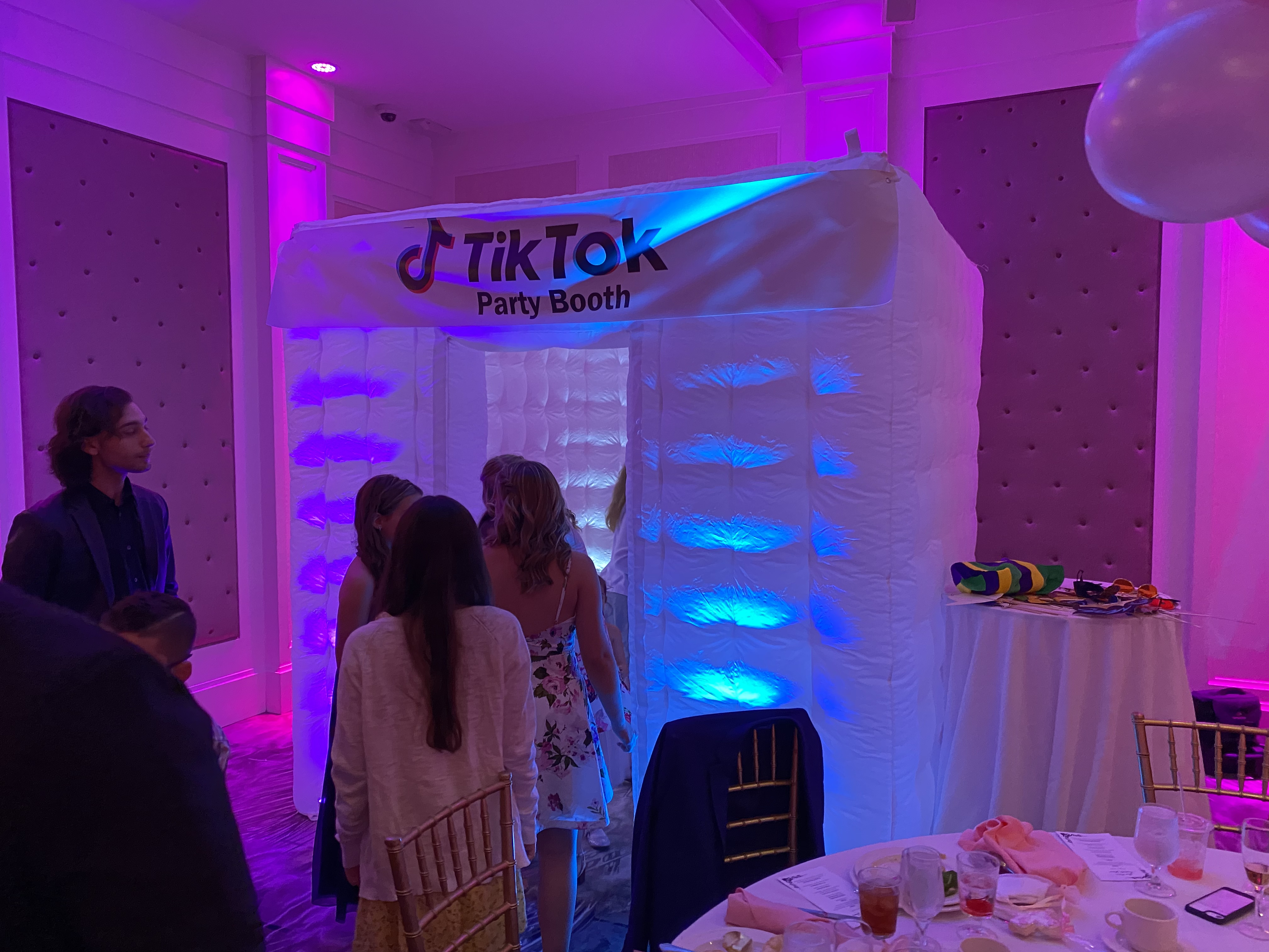 Tik Tok Party Booth
